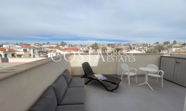 Resale - Villa -
Ciudad Quesada - Pueblo Bravo