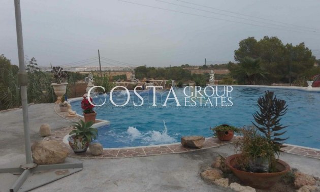 Herverkoop - Villa -
Torrevieja - Los Balcones