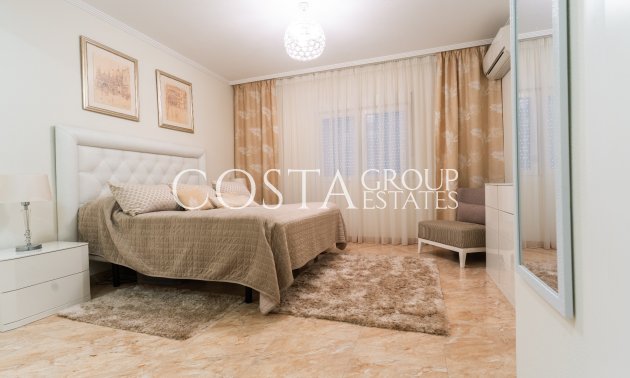 Revente - Villa -
Torrevieja - Los Balcones