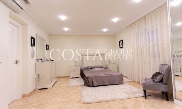 Revente - Villa -
Torrevieja - Los Balcones