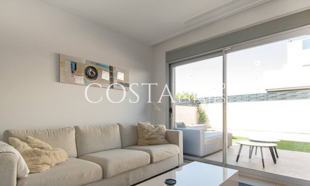Revente - Villa -
Ciudad Quesada