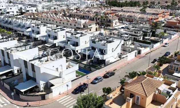 Revente - Villa -
Ciudad Quesada