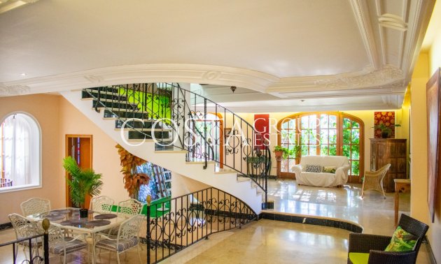Revente - Villa -
Crevillente