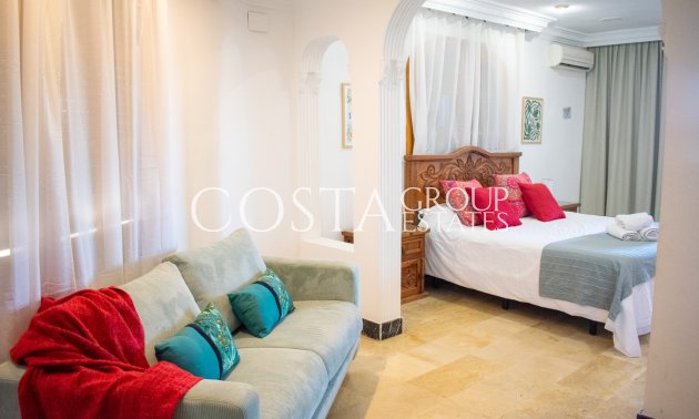 Revente - Villa -
Crevillente