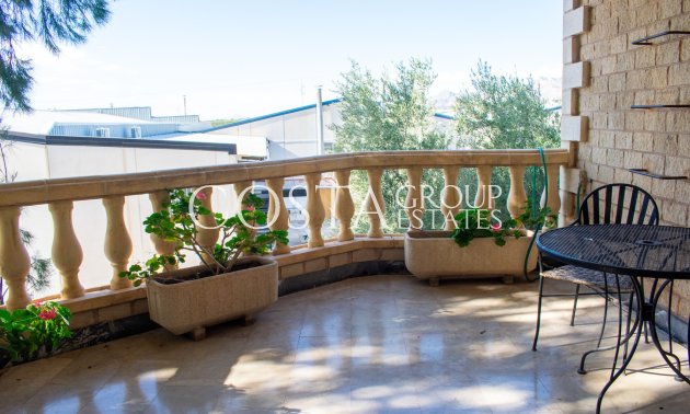 Revente - Villa -
Crevillente