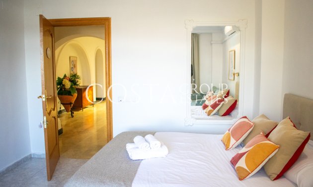 Revente - Villa -
Crevillente
