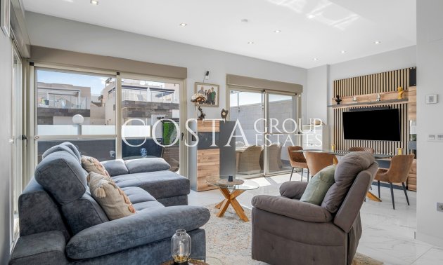 Resale - Villa -
Orihuela Costa - Villamartín