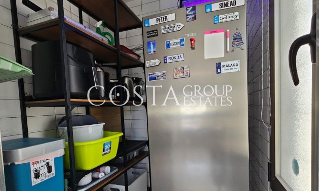 Resale - Villa -
Orihuela Costa - Villamartín