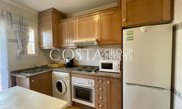 Resale - House -
Pilar de la Horadada