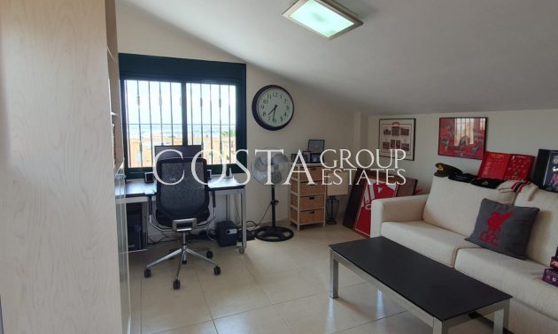 Resale - Villa -
Ciudad Quesada