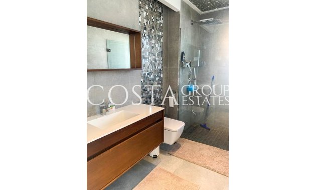 Resale - Villa -
Orihuela Costa - Campoamor