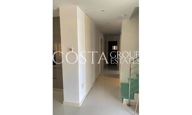 Resale - Villa -
Orihuela Costa - Campoamor