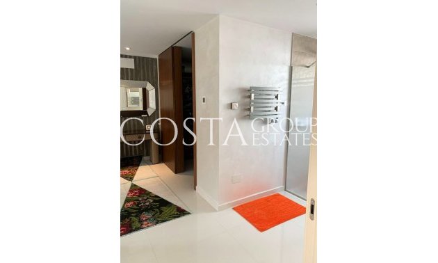 Resale - Villa -
Orihuela Costa - Campoamor