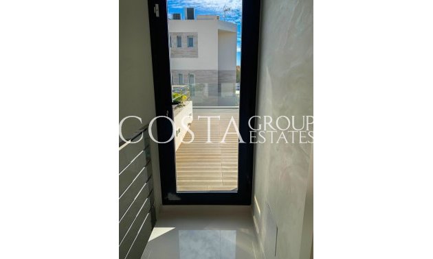 Resale - Villa -
Orihuela Costa - Campoamor