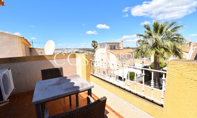 Wiederverkauf - House -
Orihuela Costa - Los Altos