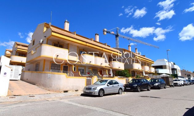 Wiederverkauf - House -
Orihuela Costa - Los Altos