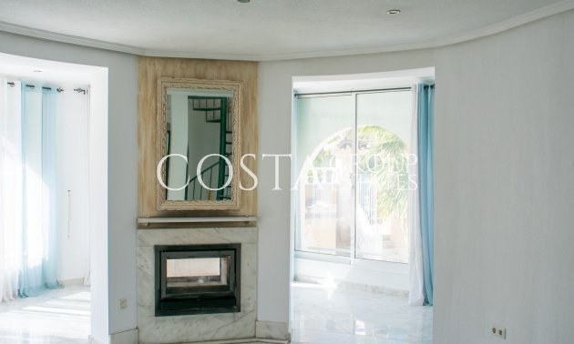 Resale - Villa -
Ciudad Quesada - Urbanizaciones
