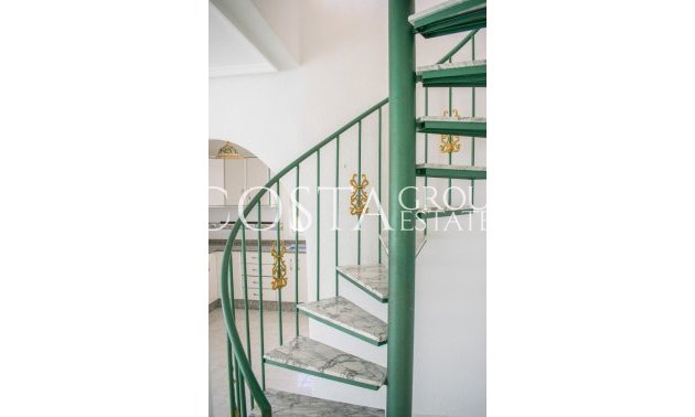 Resale - Villa -
Ciudad Quesada - Urbanizaciones