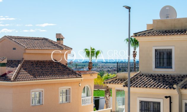 Resale - Villa -
Ciudad Quesada - Urbanizaciones