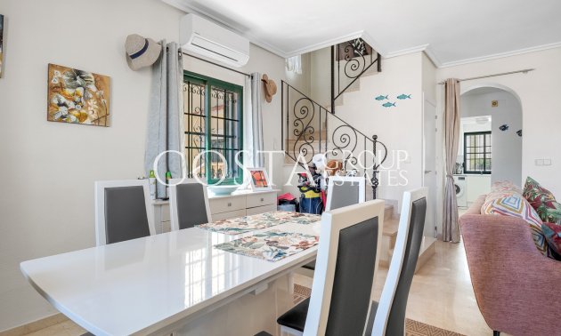 Resale - Villa -
Orihuela Costa - Los Dolses