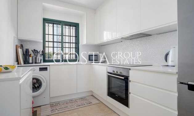 Resale - Villa -
Orihuela Costa - Los Dolses