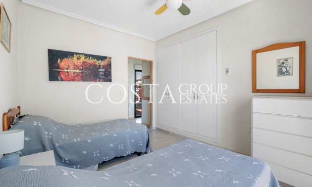 Resale - Villa -
Orihuela Costa - Los Dolses