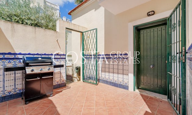 Resale - Villa -
Orihuela Costa - Los Dolses
