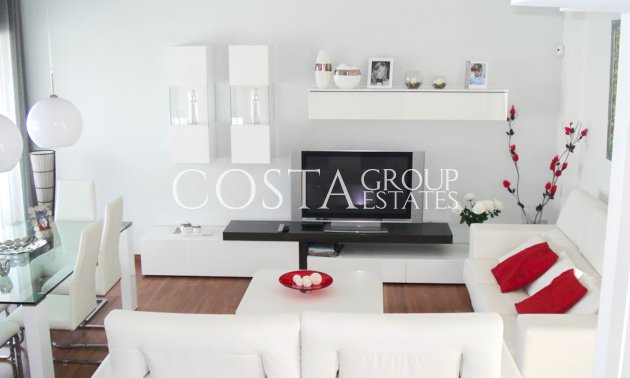 Resale - Villa -
Orihuela Costa - Mil Palmeras