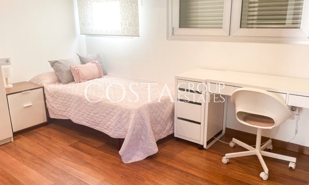 Resale - Villa -
Orihuela Costa - Mil Palmeras