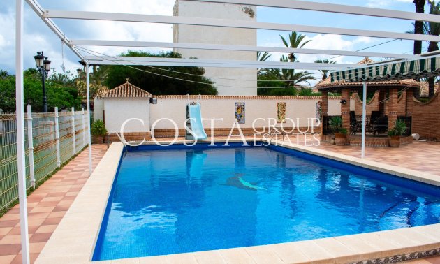 Revente - Villa -
Orihuela Costa - MUY CERCA DE LA PLAYA