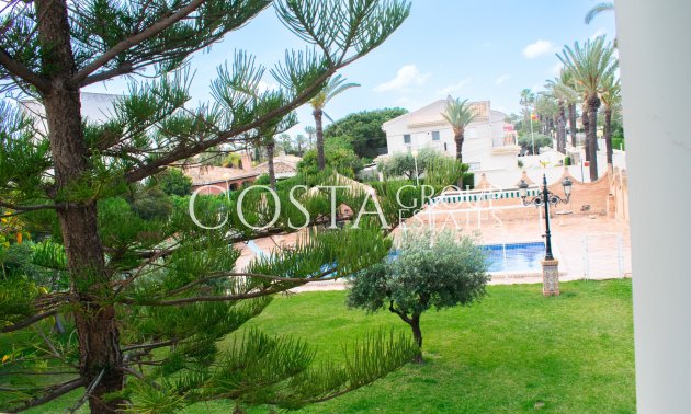 Revente - Villa -
Orihuela Costa - MUY CERCA DE LA PLAYA