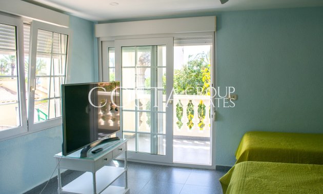 Revente - Villa -
Orihuela Costa - MUY CERCA DE LA PLAYA