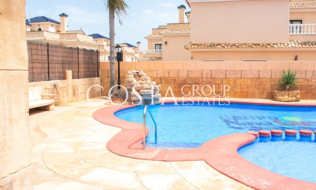 Wiederverkauf - House -
Orihuela Costa - Los Dolses