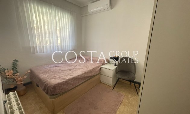 Odsprzedaż - Willa -
Orihuela Costa - Villamartín