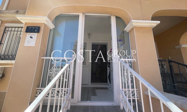 Odsprzedaż - Willa -
Orihuela Costa - Villamartín