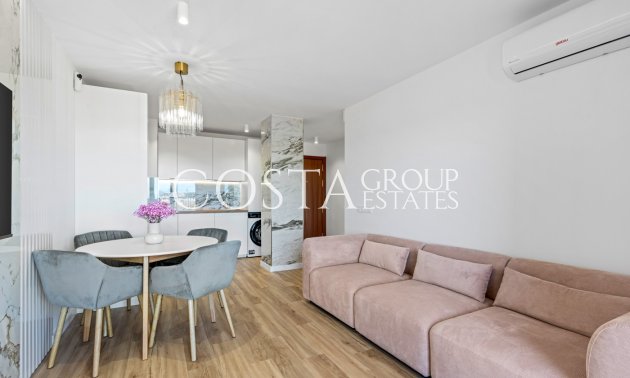 Odsprzedaż - Apartament -
Torrevieja - Punta Prima