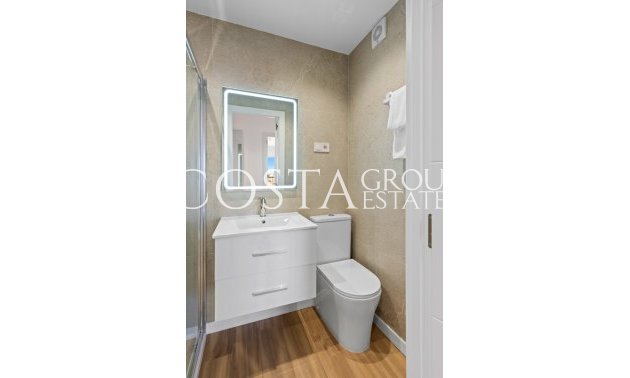 Odsprzedaż - Apartament -
Torrevieja - Punta Prima