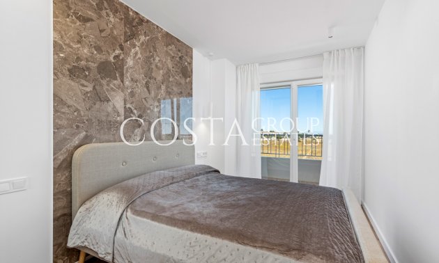 Odsprzedaż - Apartament -
Torrevieja - Punta Prima