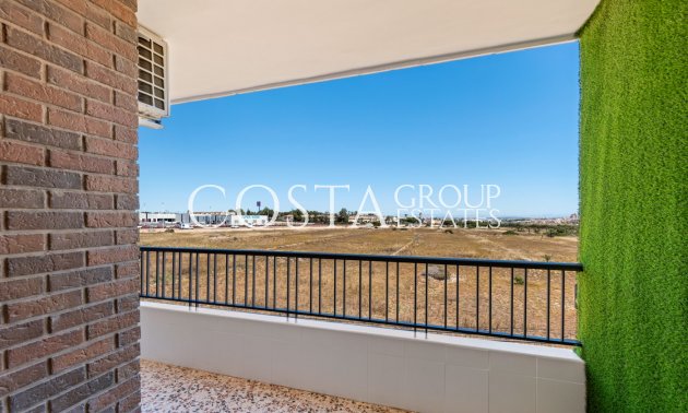 Odsprzedaż - Apartament -
Torrevieja - Punta Prima