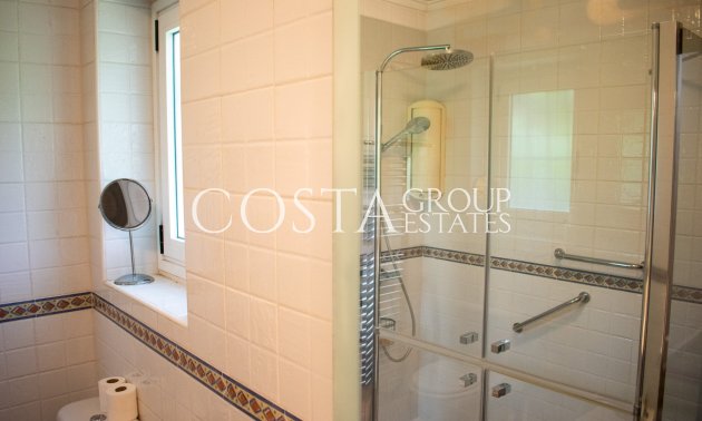 Resale - Villa -
Orihuela Costa - MUY CERCA DE LA PLAYA