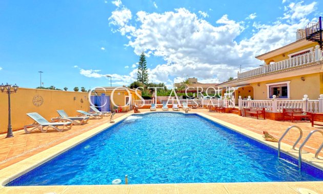 Resale - Villa -
Torrevieja - Los Balcones - Los Altos del Edén
