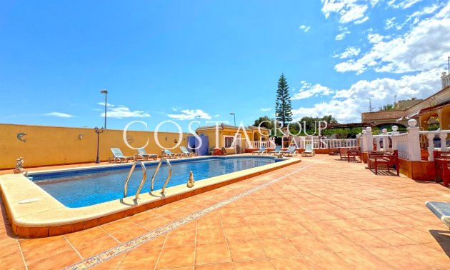 Resale - Villa -
Torrevieja - Los Balcones - Los Altos del Edén