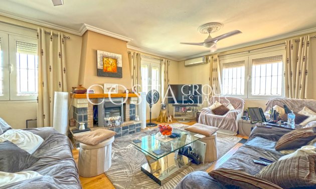 Resale - Villa -
Torrevieja - Los Balcones - Los Altos del Edén