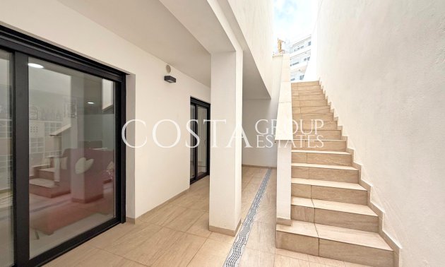 Resale - Villa -
Orihuela Costa - Villamartín