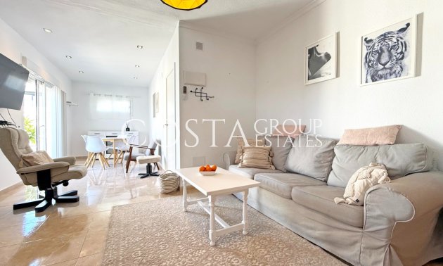 Resale - House -
Torrevieja - Torrelamata - La Mata