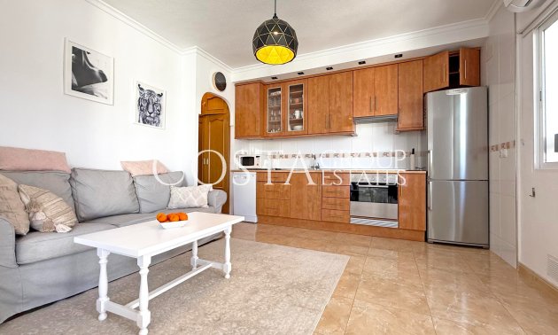 Resale - House -
Torrevieja - Torrelamata - La Mata