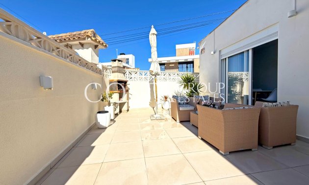 Resale - House -
Torrevieja - Torrelamata - La Mata