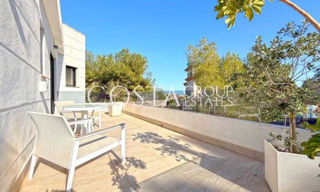 Resale - Villa -
Orihuela Costa - Villamartín