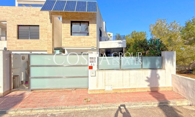 Resale - Villa -
Orihuela Costa - Villamartín