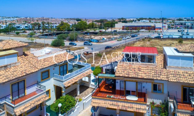 Wiederverkauf - House -
Orihuela Costa